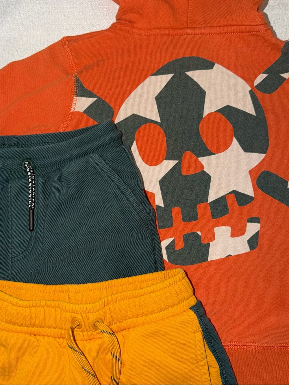 Hanna Andersson Green and Yellow Joggers, Mini Boden Hoodie size 4/100 play wear